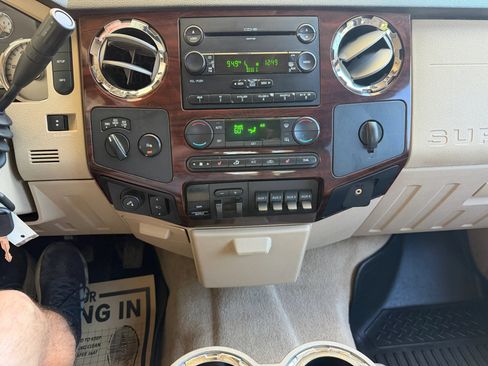 Used 2008 Ford F250 Lariat AWD/4WD image 13