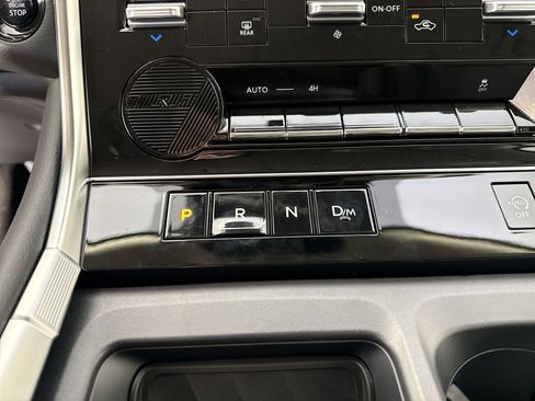 New 2026 Nissan Armada SV image 16