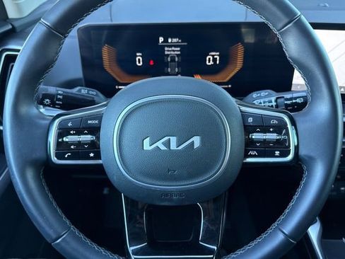 Certified 2025 Kia Sorento S AWD/4WD image 32