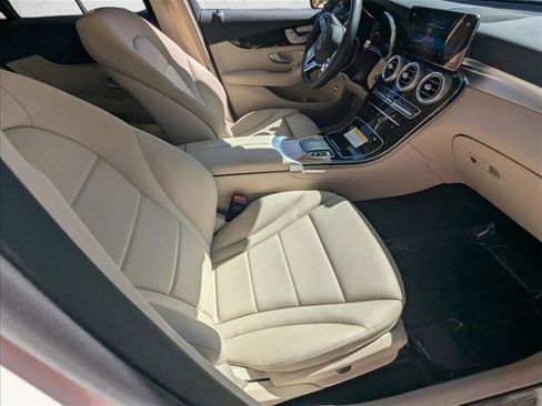 Used 2022 Mercedes-Benz GLC 300 image 21