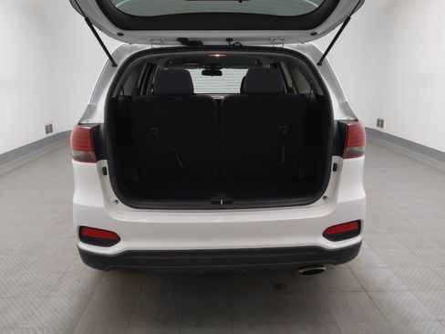 Used 2020 Kia Sorento LX FWD image 29