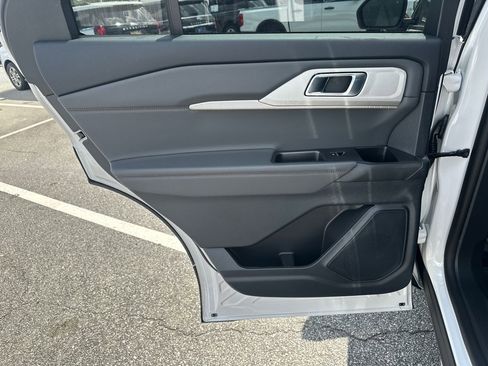 New 2026 Ford Explorer Active image 52