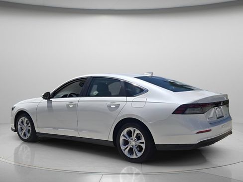 Used 2025 Honda Accord LX image 8