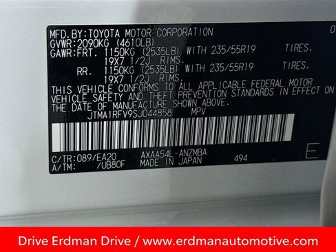 Used 2025 Toyota RAV4 XLE Premium image 32