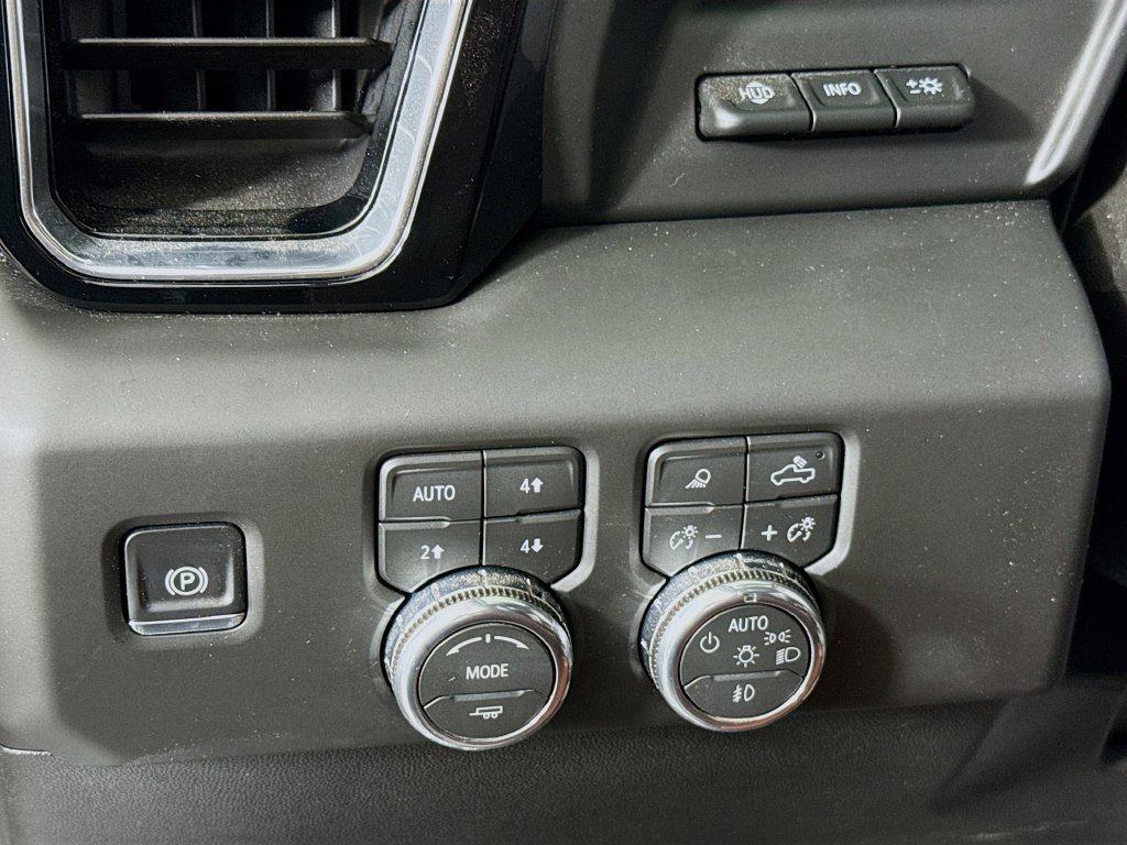 Used 2026 GMC Sierra 2500 Denali Ultimate AWD/4WD image 10