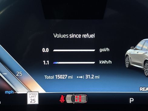 Used 2025 BMW X5 xDrive50e w/ M Sport Package image 17