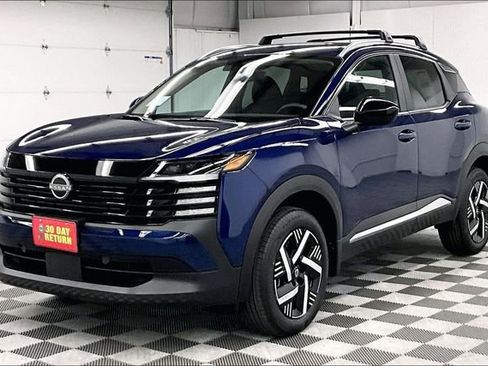 New 2026 Nissan Kicks SV w/ Charging Package image 3