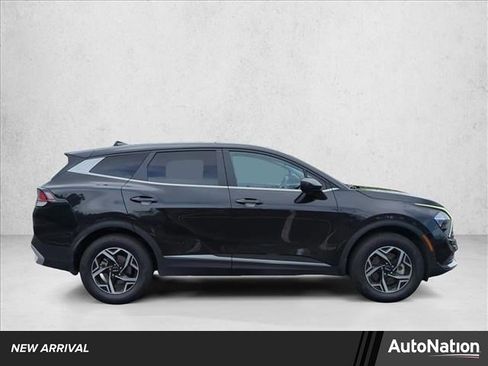 Used 2023 Kia Sportage LX AWD/4WD image 1