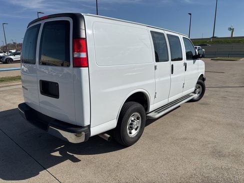 Used 2024 Chevrolet Express 2500 w/ Driver Convenience Package image 9