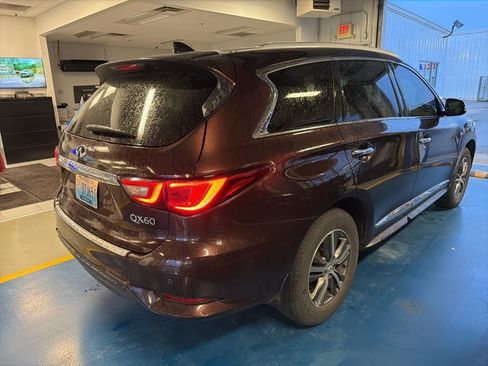 Used 2020 INFINITI QX60 Luxe w/ Essential Package image 3