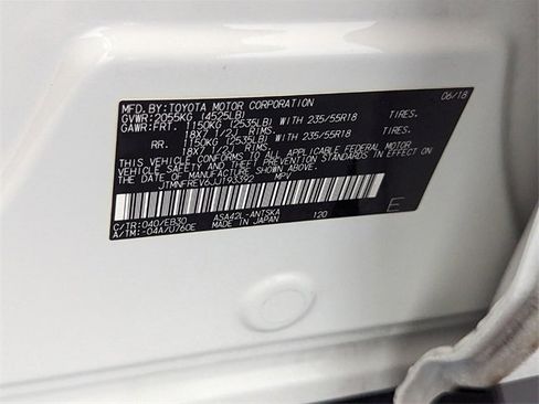 Used 2018 Toyota RAV4 SE image 21