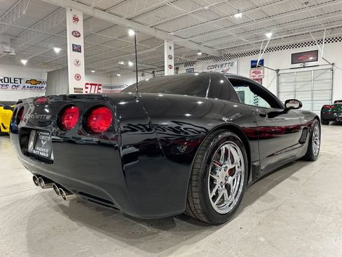 Used 2003 Chevrolet Corvette Z06 w/ Memory Package, 3 Drivers RWD image 3