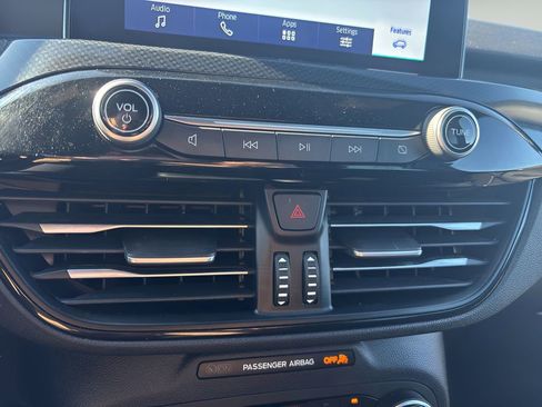 Used 2025 Ford Escape ST-Line image 21