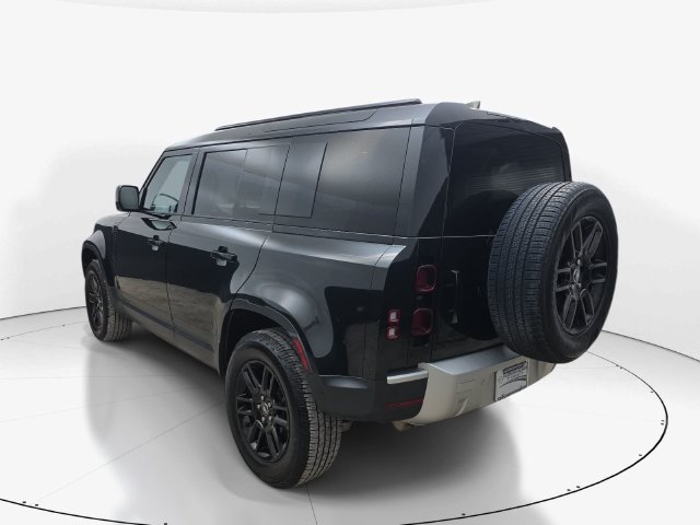 Used 2025 Land Rover Defender 110 S AWD/4WD image 8