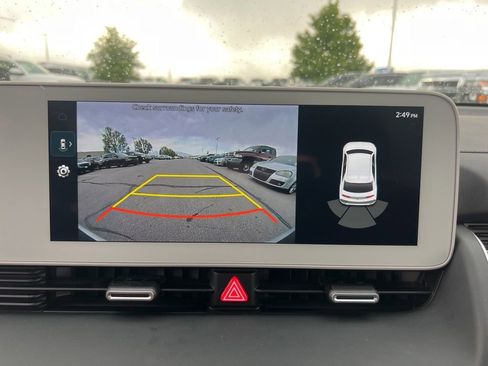 Used 2024 Hyundai Ioniq 5 SE AWD/4WD image 16