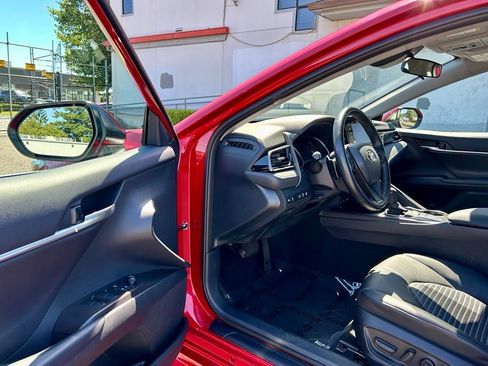Certified 2024 Toyota Camry SE w/ Cold Weather Package FWD image 9
