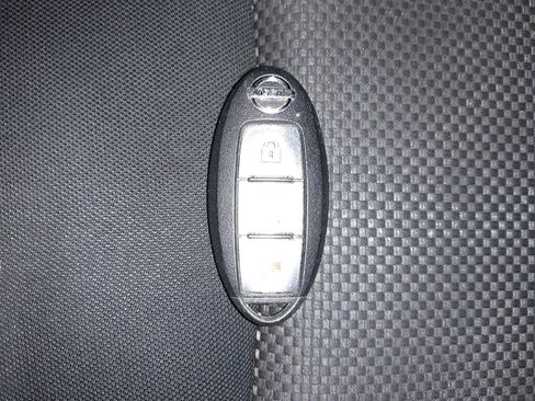 Used 2020 Nissan Pathfinder S AWD/4WD image 32