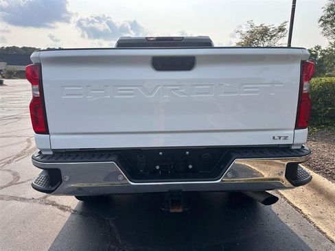 Used 2020 Chevrolet Silverado 2500 LTZ w/ LTZ Plus Package AWD/4WD image 4