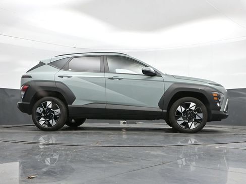 Used 2025 Hyundai Kona SEL AWD/4WD image 39
