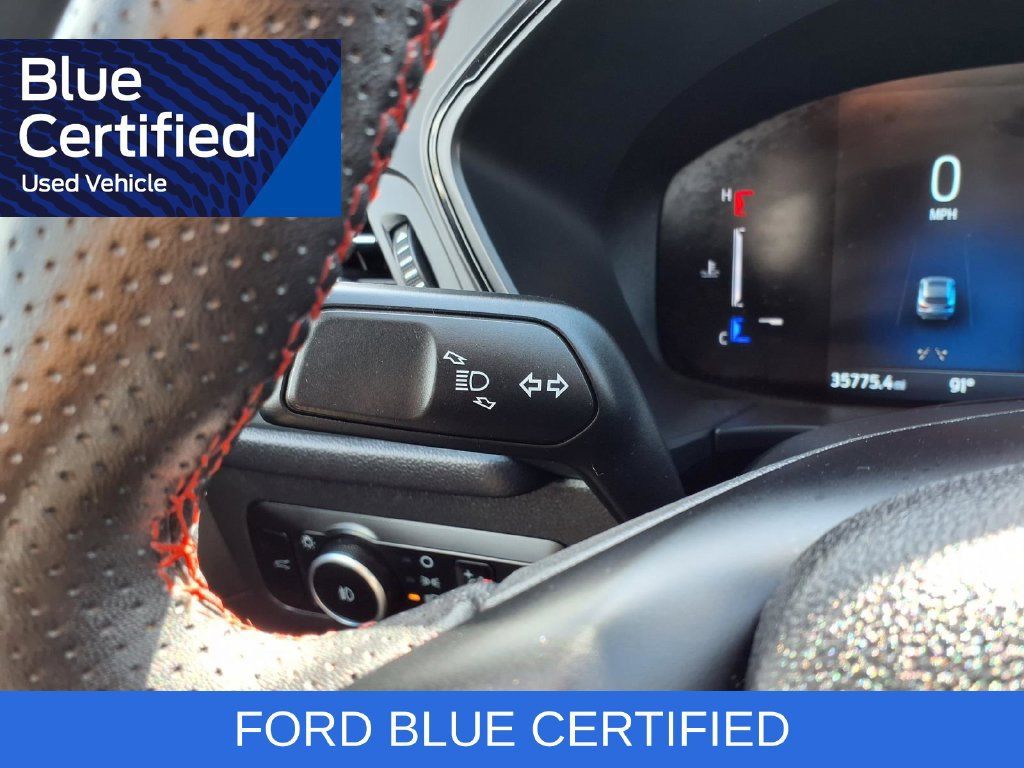 Certified 2025 Ford Escape ST-Line Select AWD/4WD image 18