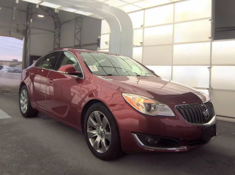 Used 2015 Buick Regal FWD image 4