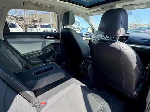 Used 2023 Volkswagen Taos SE image 13