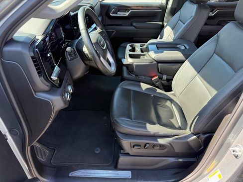Certified 2025 GMC Sierra 1500 SLT AWD/4WD image 6