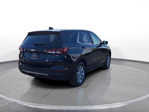 Used 2024 Chevrolet Equinox LT AWD/4WD image 8