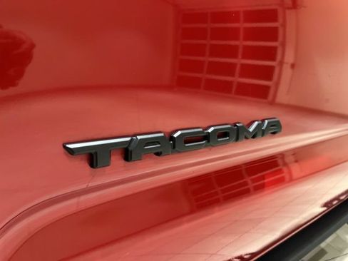 Used 2022 Toyota Tacoma TRD Sport w/ Technology Package RWD image 26