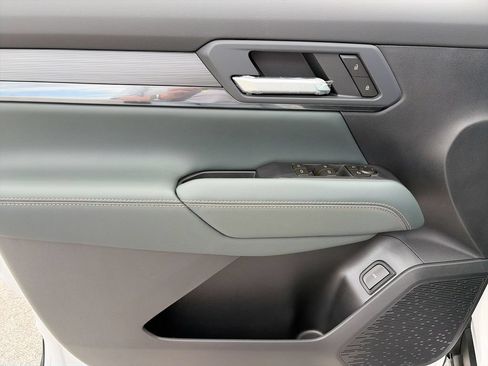 New 2026 GMC Terrain AT4 AWD/4WD image 27