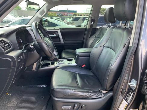 Used 2019 Toyota 4Runner SR5 RWD image 17