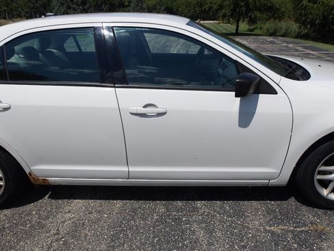 Used 2012 Ford Fusion S image 28