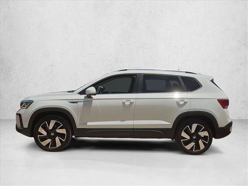 Used 2024 Volkswagen Taos SEL AWD/4WD image 8