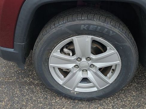 Used 2022 Jeep Compass Latitude AWD/4WD image 33