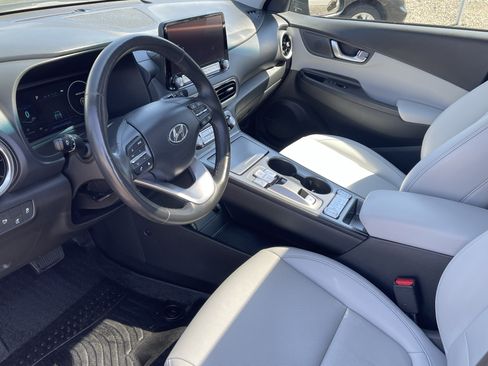 Certified 2023 Hyundai Kona Limited FWD image 10