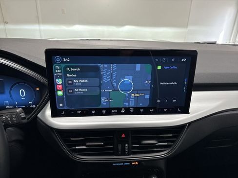 Used 2024 Ford Escape Platinum image 40