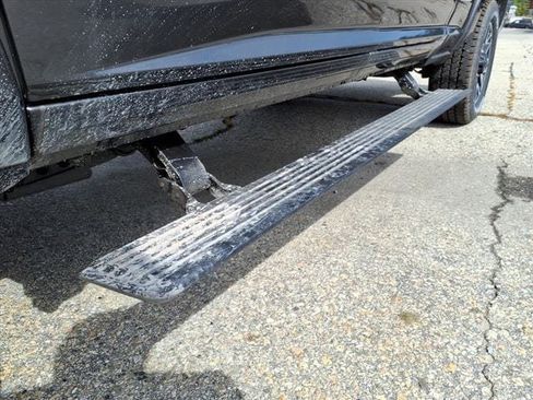 New 2025 RAM 2500 Limited AWD/4WD image 13