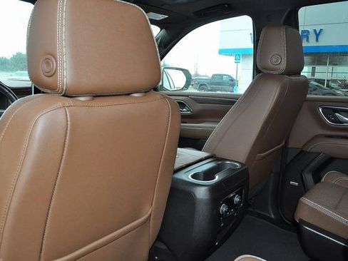 Used 2023 Chevrolet Tahoe High Country image 14