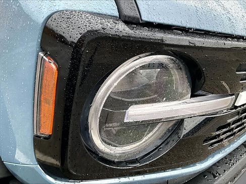 Certified 2025 Ford Bronco Outer Banks w/ Sasquatch Package AWD/4WD image 27