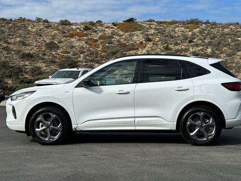 Certified 2023 Ford Escape ST-Line AWD/4WD image 7
