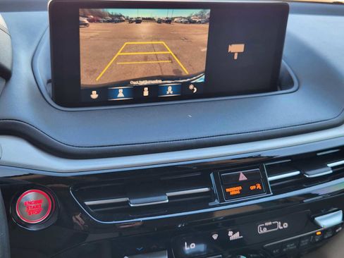 Used 2022 Acura MDX FWD w/ Technology Package image 17