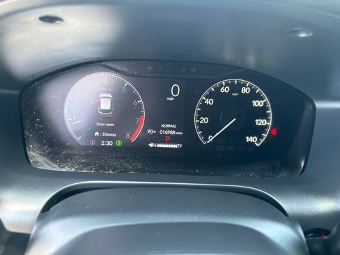 Used 2024 Honda HR-V LX image 32