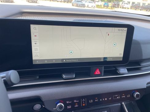 New 2026 Kia Carnival EX FWD image 20