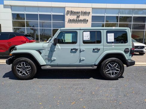 Used 2024 Jeep Wrangler Sahara image 4