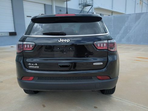 Used 2024 Jeep Compass Latitude AWD/4WD image 6