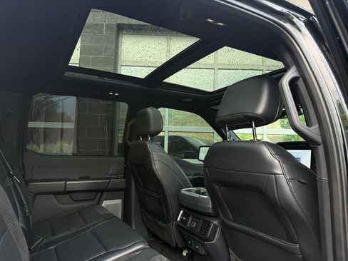 Used 2022 Ford F150 Raptor w/ Equipment Group 801A High AWD/4WD image 46