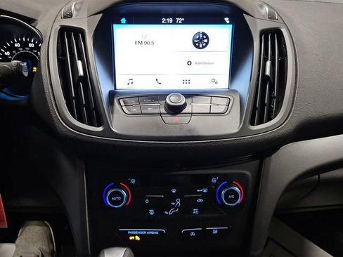 Certified 2017 Ford Escape SE w/ Equipment Group 201A AWD/4WD image 3