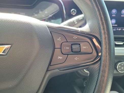 Used 2024 Chevrolet Trax LS w/ Driver Confidence Package FWD image 21