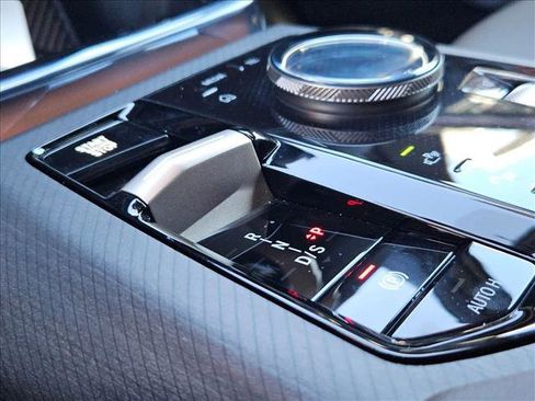 Used 2025 BMW X3 xDrive30i image 12