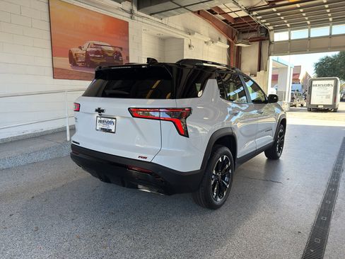 New 2026 Chevrolet Equinox RS w/ LPO, Floor Liner Package image 9